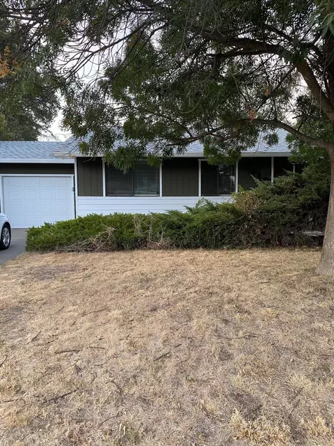 910 Ashmount Ave, Red Bluff, CA 96080 photo 1