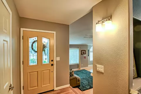 1457 Lakeside Dr, Redding, CA 96001 photo 2