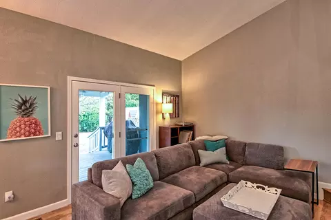 1457 Lakeside Dr, Redding, CA 96001 photo 8