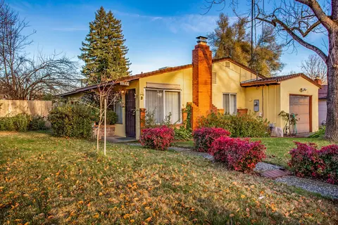 2167 Washington Ave, Redding, CA 96001 photo 1