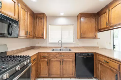 1035 Dara Ct, Redding, CA 96003 photo 7