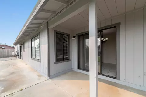 1035 Dara Ct, Redding, CA 96003 photo 20