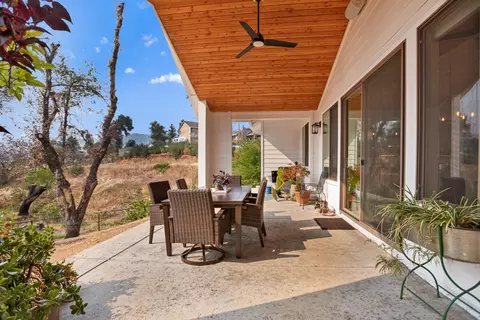 15875 Ganim Ln, Redding, CA 96001 photo 52