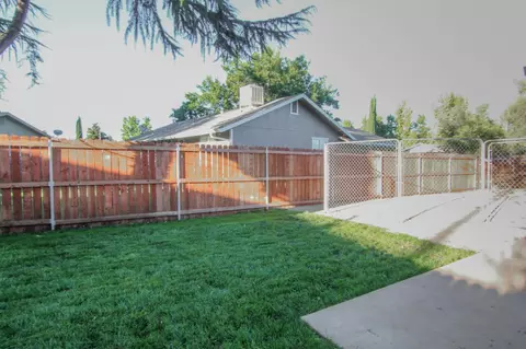 2530 Holly St, Anderson, CA 96007 photo 17
