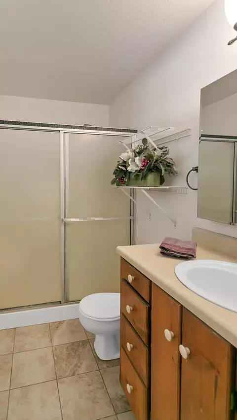 6658 Creekside St, Redding, CA 96001 photo 36