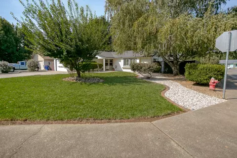 6658 Creekside St, Redding, CA 96001 photo 25
