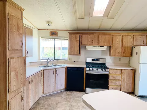 4431 Honeycomb Way, Redding, CA 96003 photo 2
