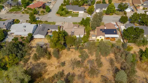 847 Country Oak Dr, Redding, CA 96003 photo 24
