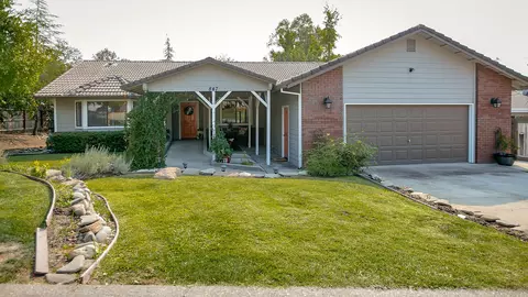 847 Country Oak Dr, Redding, CA 96003 photo 23