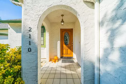 2110 Tiburon Dr, Redding, CA 96003 photo 2