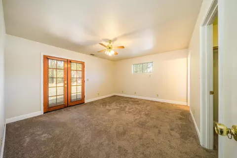 2110 Tiburon Dr, Redding, CA 96003 photo 7