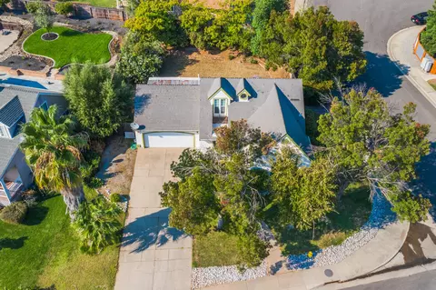 2110 Tiburon Dr, Redding, CA 96003 photo 15