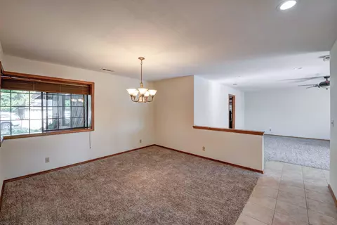 461 Arbor Pl, Redding, CA 96001 photo 7