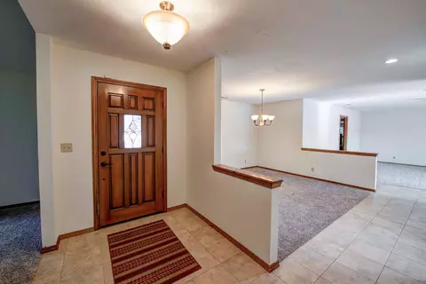 461 Arbor Pl, Redding, CA 96001 photo 4