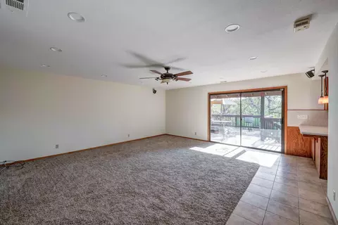 461 Arbor Pl, Redding, CA 96001 photo 9