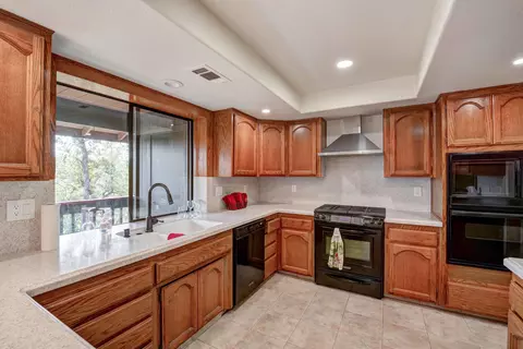 461 Arbor Pl, Redding, CA 96001 photo 14
