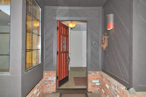 461 Arbor Pl, Redding, CA 96001 photo 3