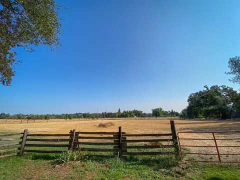 5525 Churn Creek Rd, Redding, CA 96002 photo 4