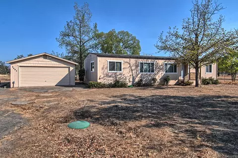 9693 Logan Rd, Redding, CA 96003 photo 2