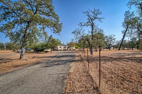 9693 Logan Rd, Redding, CA 96003 photo 8