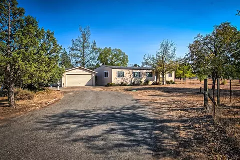 9693 Logan Rd, Redding, CA 96003 photo 3