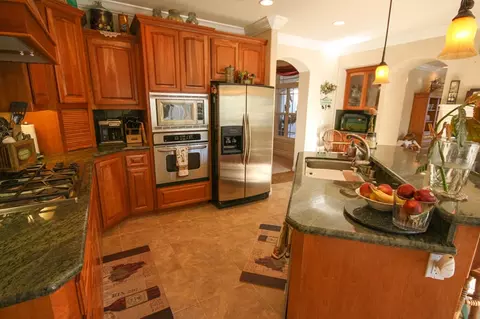 13313 Tierra Oaks Dr, Redding, CA 96003 photo 9