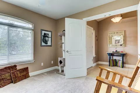 2740 Gemstone Ct, Redding, CA 96001 photo 3