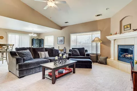 2740 Gemstone Ct, Redding, CA 96001 photo 4