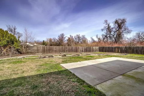 2740 Gemstone Ct, Redding, CA 96001 photo 20