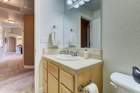 2740 Gemstone Ct, Redding, CA 96001 photo 14