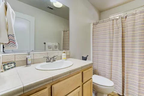 2740 Gemstone Ct, Redding, CA 96001 photo 13