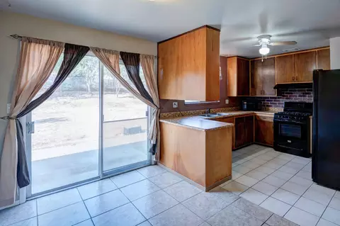 1442 Hemlock Ave, Anderson, CA 96007 photo 7