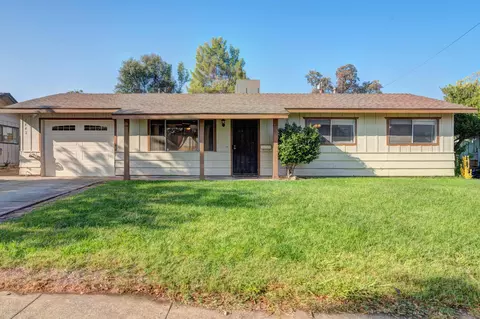 1442 Hemlock Ave, Anderson, CA 96007 photo 2