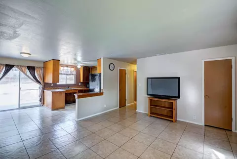 1442 Hemlock Ave, Anderson, CA 96007 photo 6
