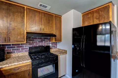 1442 Hemlock Ave, Anderson, CA 96007 photo 10