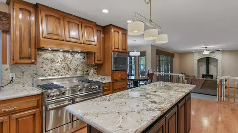 4550 Saratoga Dr, Redding, CA 96002 photo 20