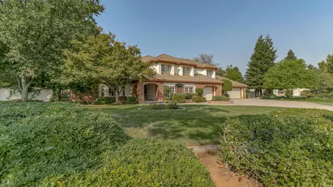 4550 Saratoga Dr, Redding, CA 96002 photo 9