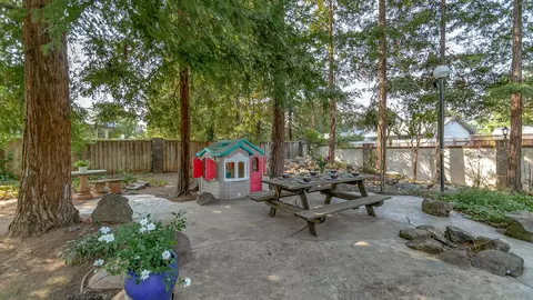 4550 Saratoga Dr, Redding, CA 96002 photo 65