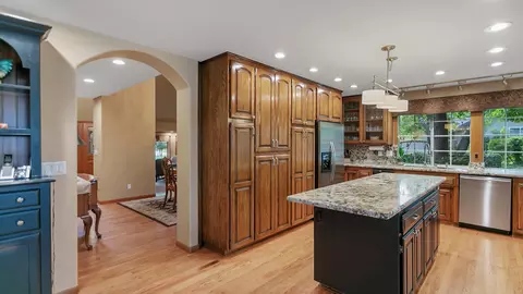 4550 Saratoga Dr, Redding, CA 96002 photo 18