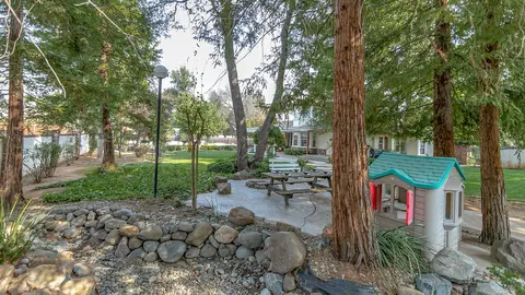 4550 Saratoga Dr, Redding, CA 96002 photo 66