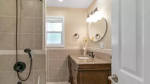 2053 Wilder Dr, Redding, CA 96001 photo 17