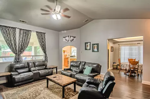5779 Constitution Way, Redding, CA 96003 photo 6