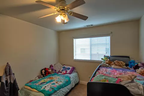 5779 Constitution Way, Redding, CA 96003 photo 23