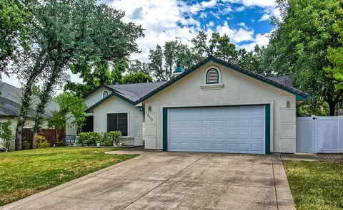 5779 Constitution Way, Redding, CA 96003 photo 2