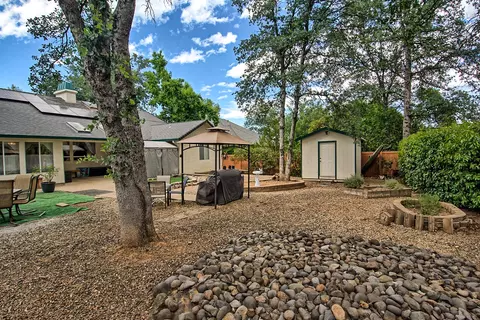 5779 Constitution Way, Redding, CA 96003 photo 32
