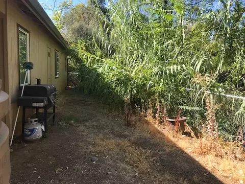 1379 Willis St, Redding, CA 96001 photo 10