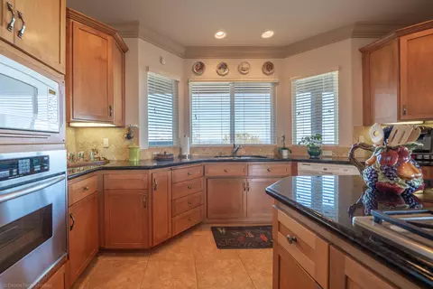 3811 Sea Lavender Ct, Redding, CA 96001 photo 9