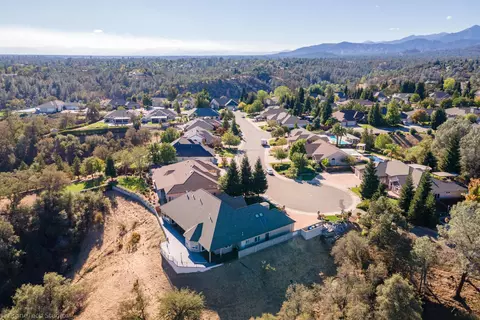 3811 Sea Lavender Ct, Redding, CA 96001 photo 26