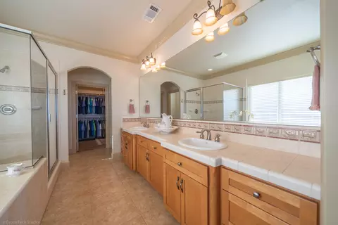 3811 Sea Lavender Ct, Redding, CA 96001 photo 12