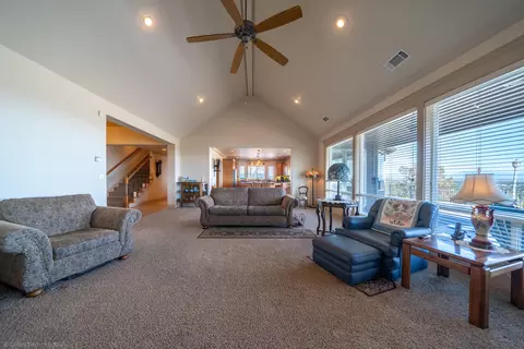3811 Sea Lavender Ct, Redding, CA 96001 photo 52